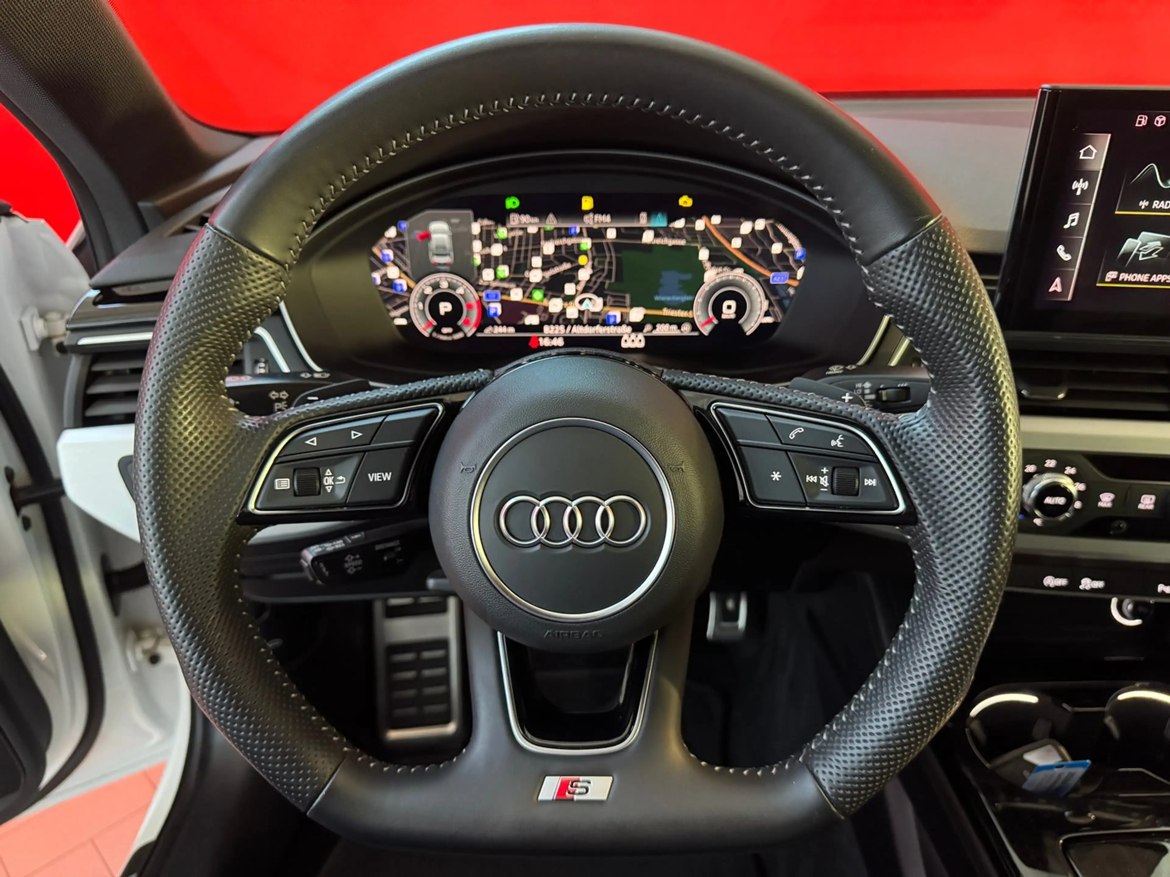 Audi A4 Limousine 35 TDI S line — photo 9