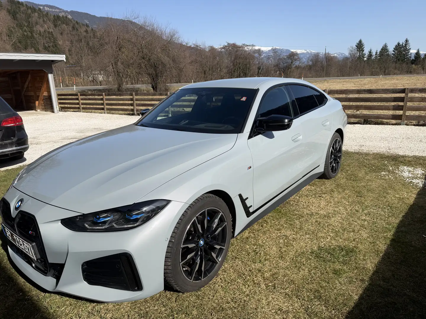 BMW i4 Gran Coupe xDrive M50 80,7kWh Grau - 2