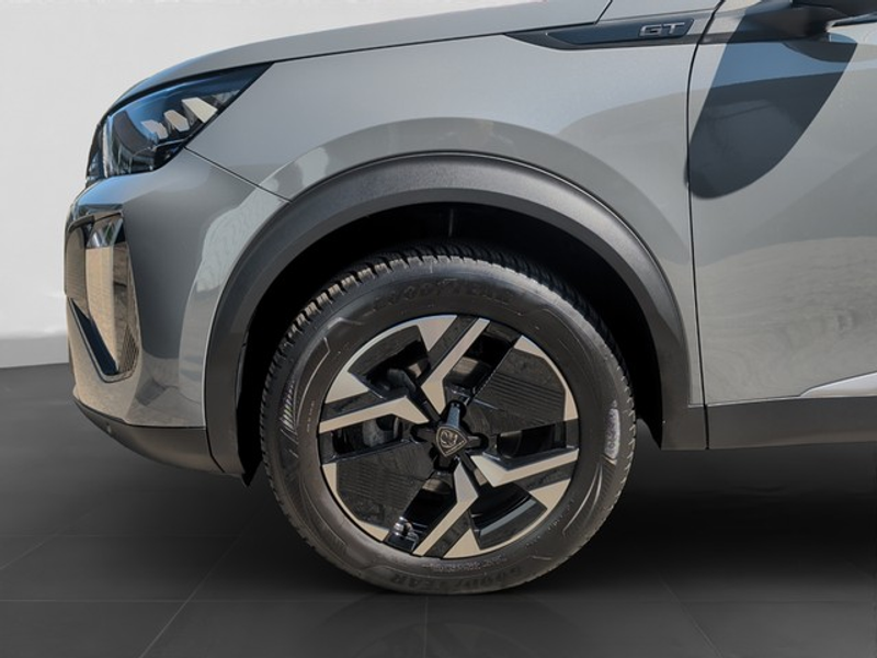 Peugeot 2008 GT PureTech 130 EAT8 — photo 7