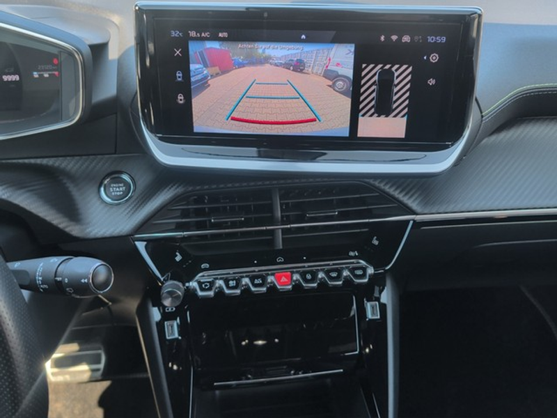 Peugeot 2008 GT PureTech 130 EAT8 — photo 12