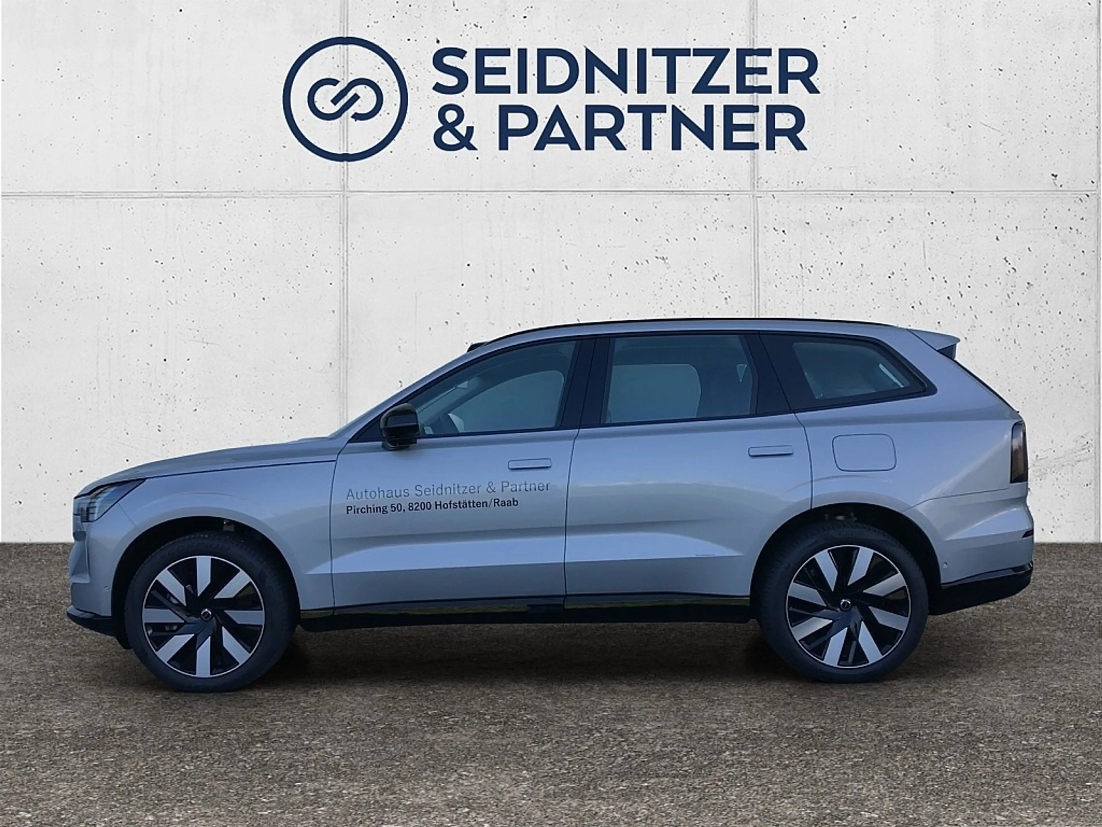 Volvo EX90 Ultra Twin AWD — photo 3