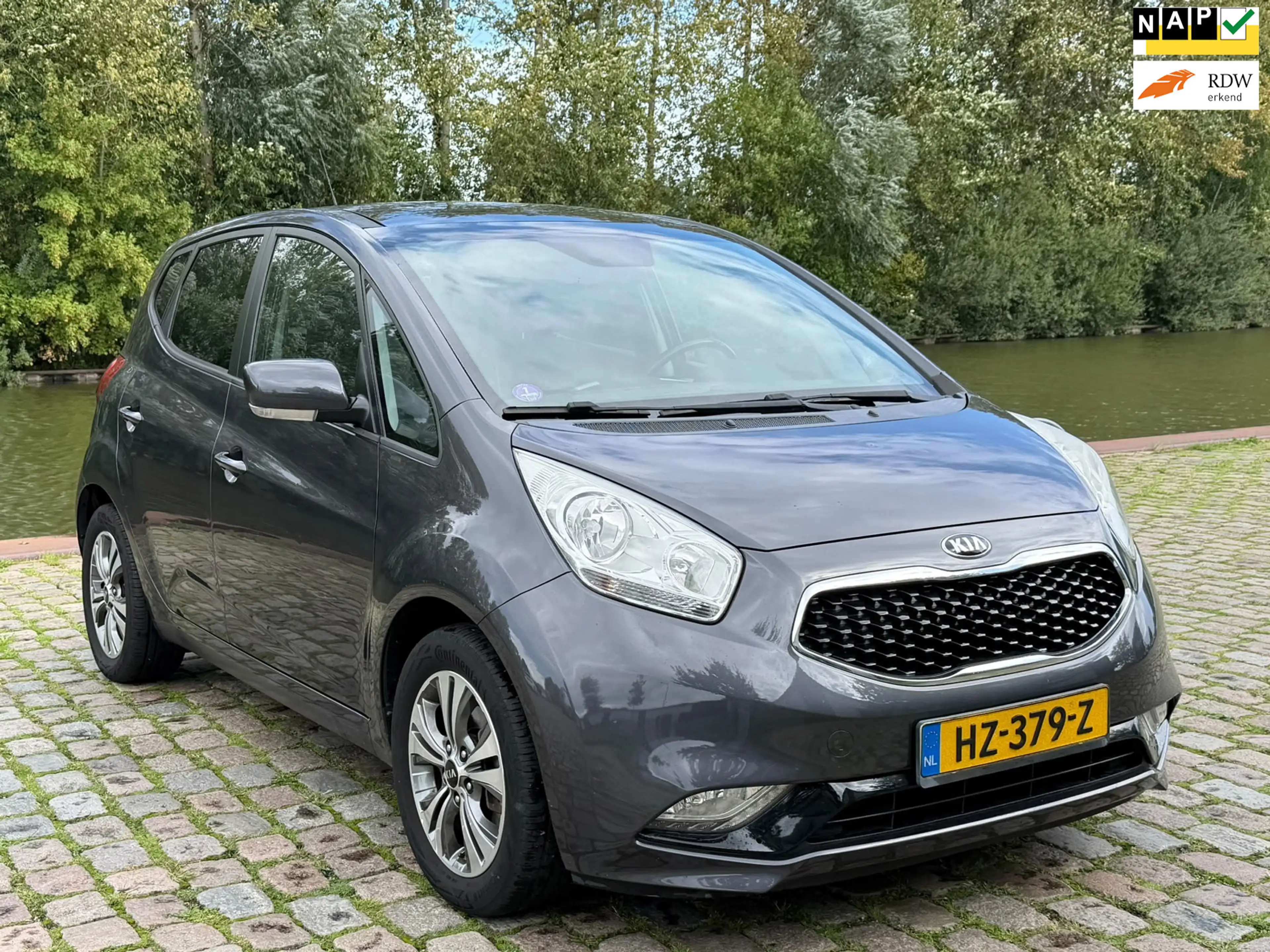 Kia Venga 1.6 CVVT ExecutiveLine Automaat 1e eigenaar dealer