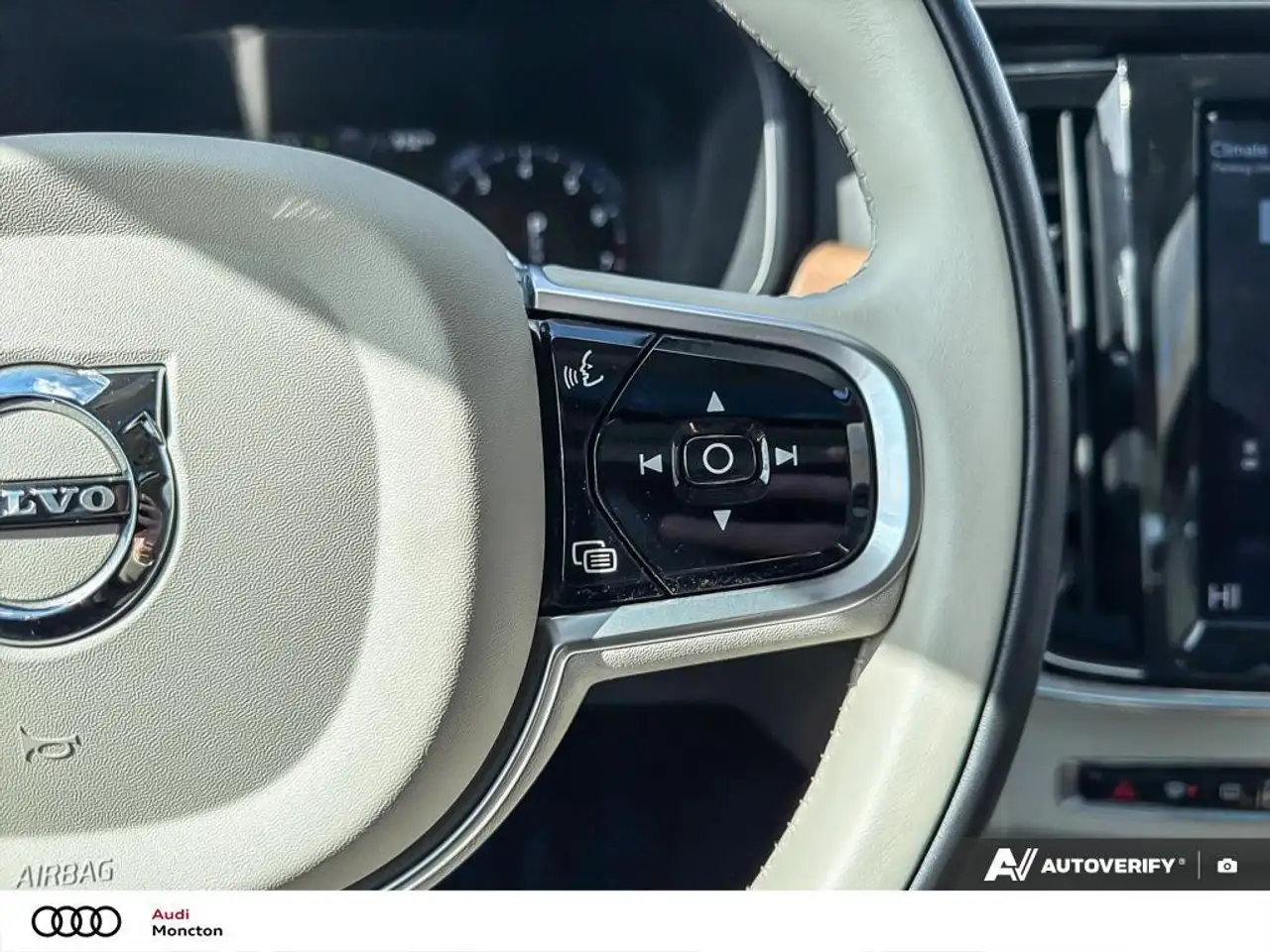Volvo S90 снимка Volvo S90