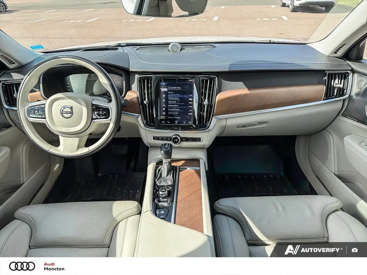Volvo S90 снимка Volvo S90
