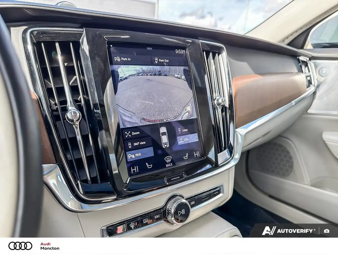 Volvo S90 снимка Volvo S90