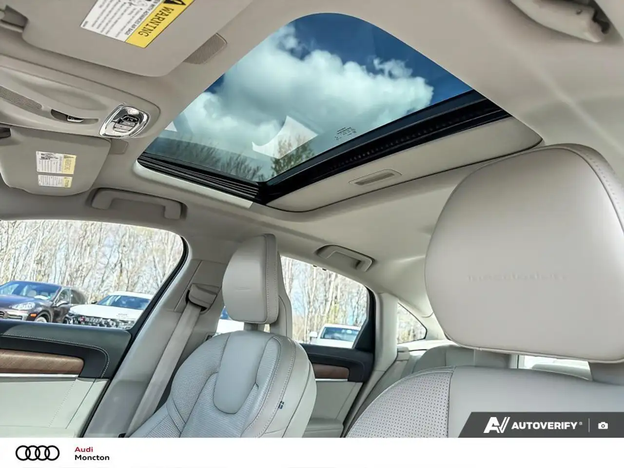 Volvo S90 снимка Volvo S90