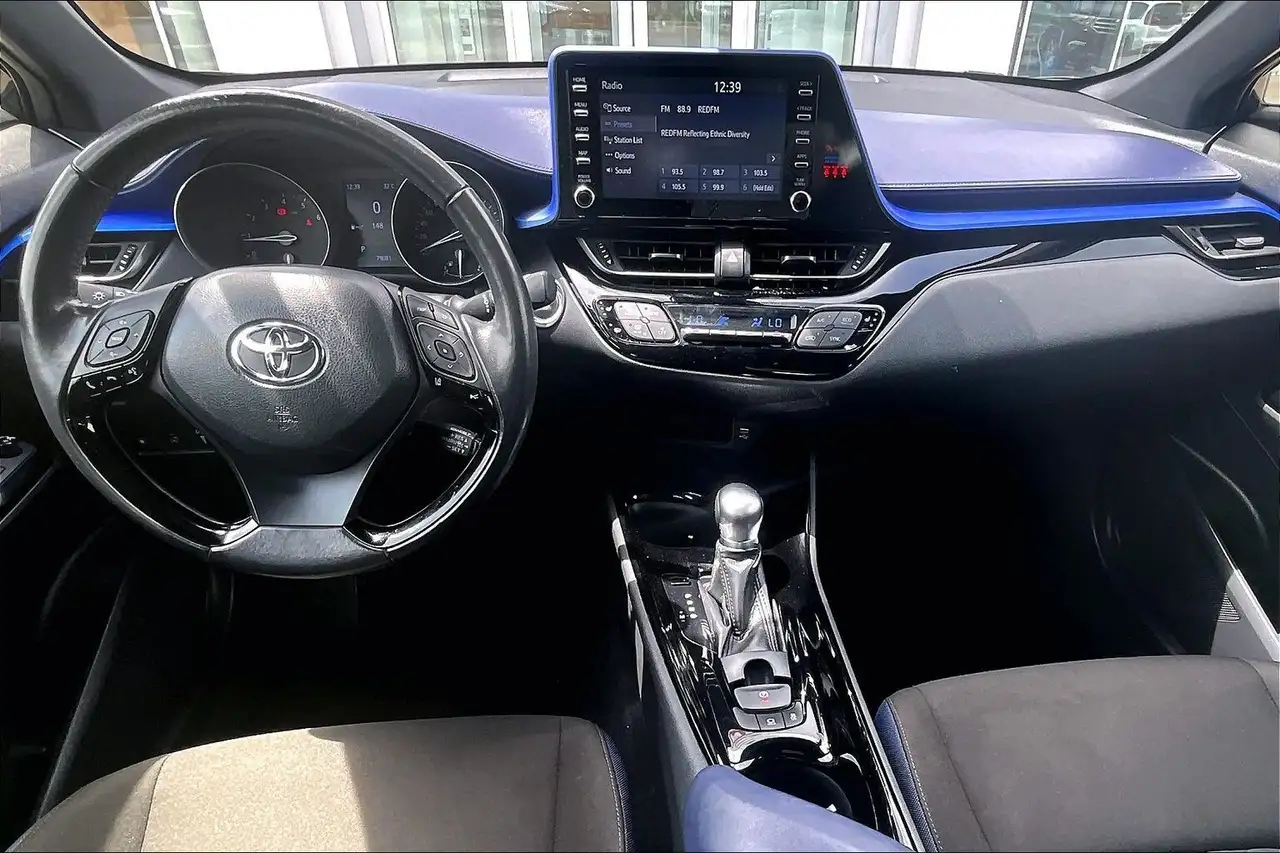 Toyota C-HR снимка Toyota C-HR