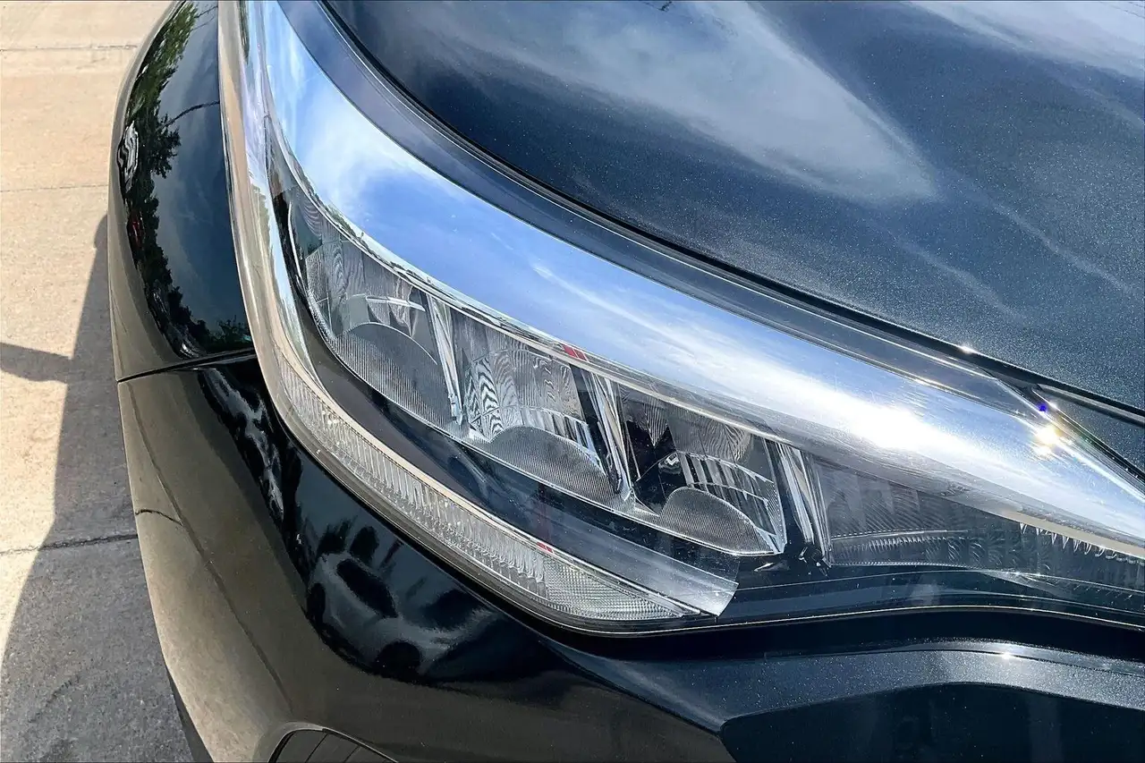 Toyota C-HR снимка Toyota C-HR