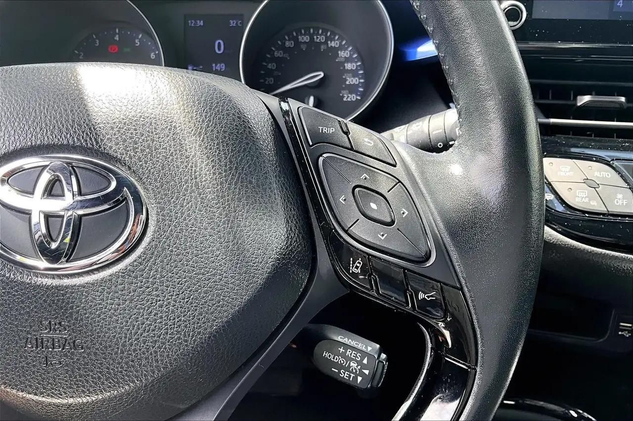 Toyota C-HR снимка Toyota C-HR