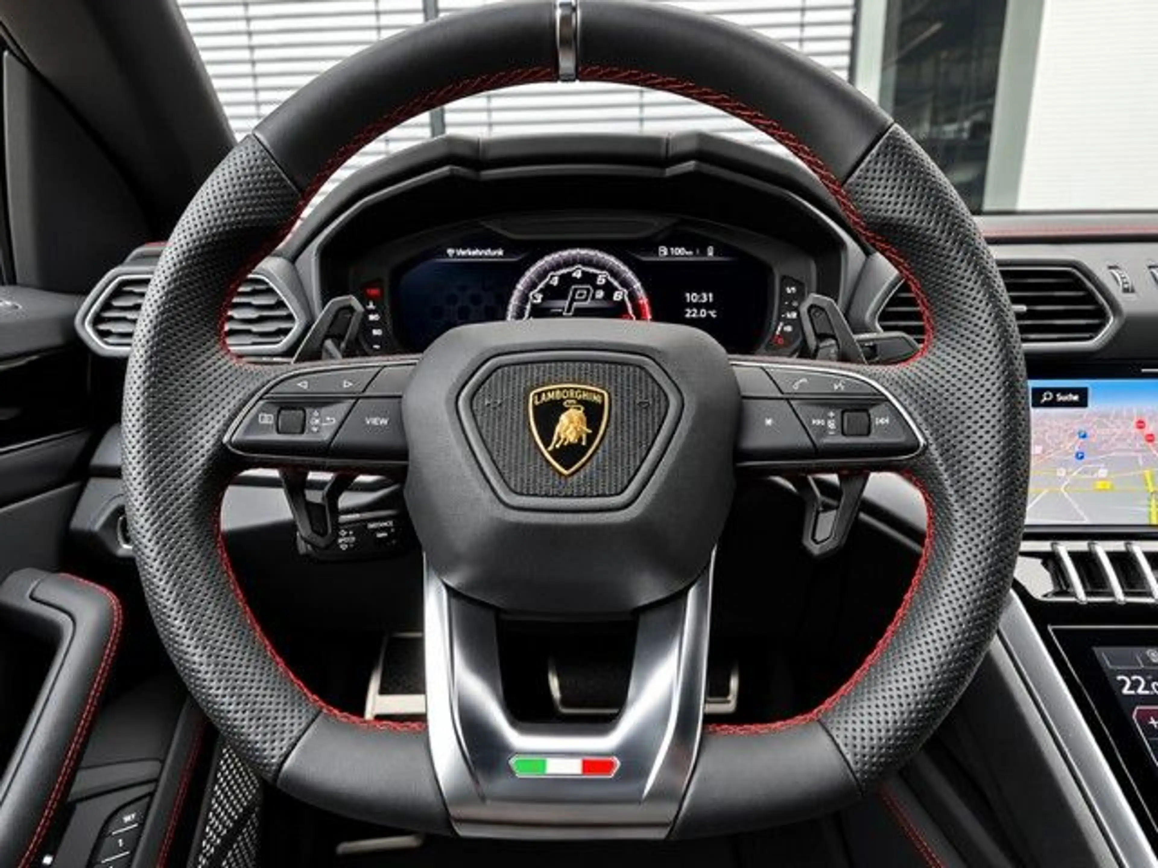 Lamborghini Urus 1J Garantie NVISION B&O 23" REAR SEAT-ENTER — photo 10