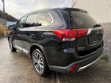 Mitsubishi Outlander Outlander 2.2 DI-D 2WD Plus 7 PLACES