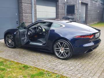 F-Type Coupe 2.0 i4 P300 R-Dynamic