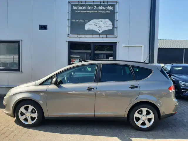 Seat Altea XL view 2