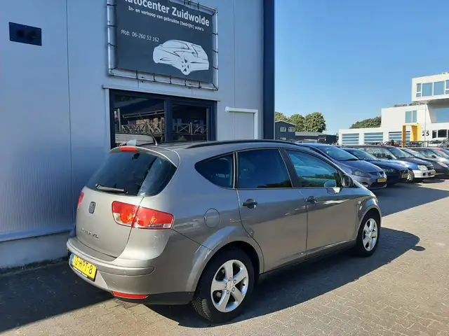 Seat Altea XL view 5