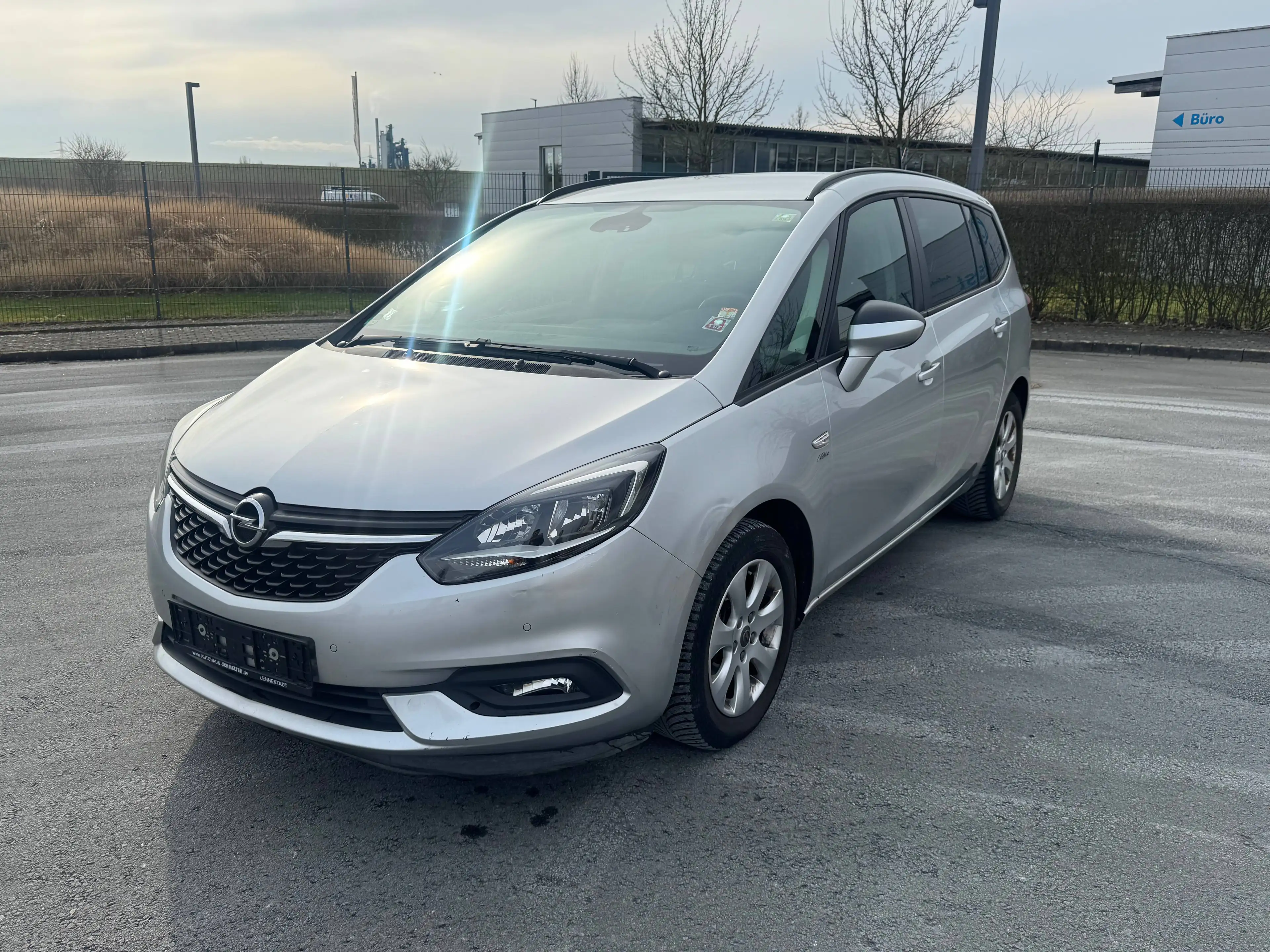 Opel Zafira C Active Inspektion&TÜV&Bremse NEU NAVI 7-Sitzer — photo 3