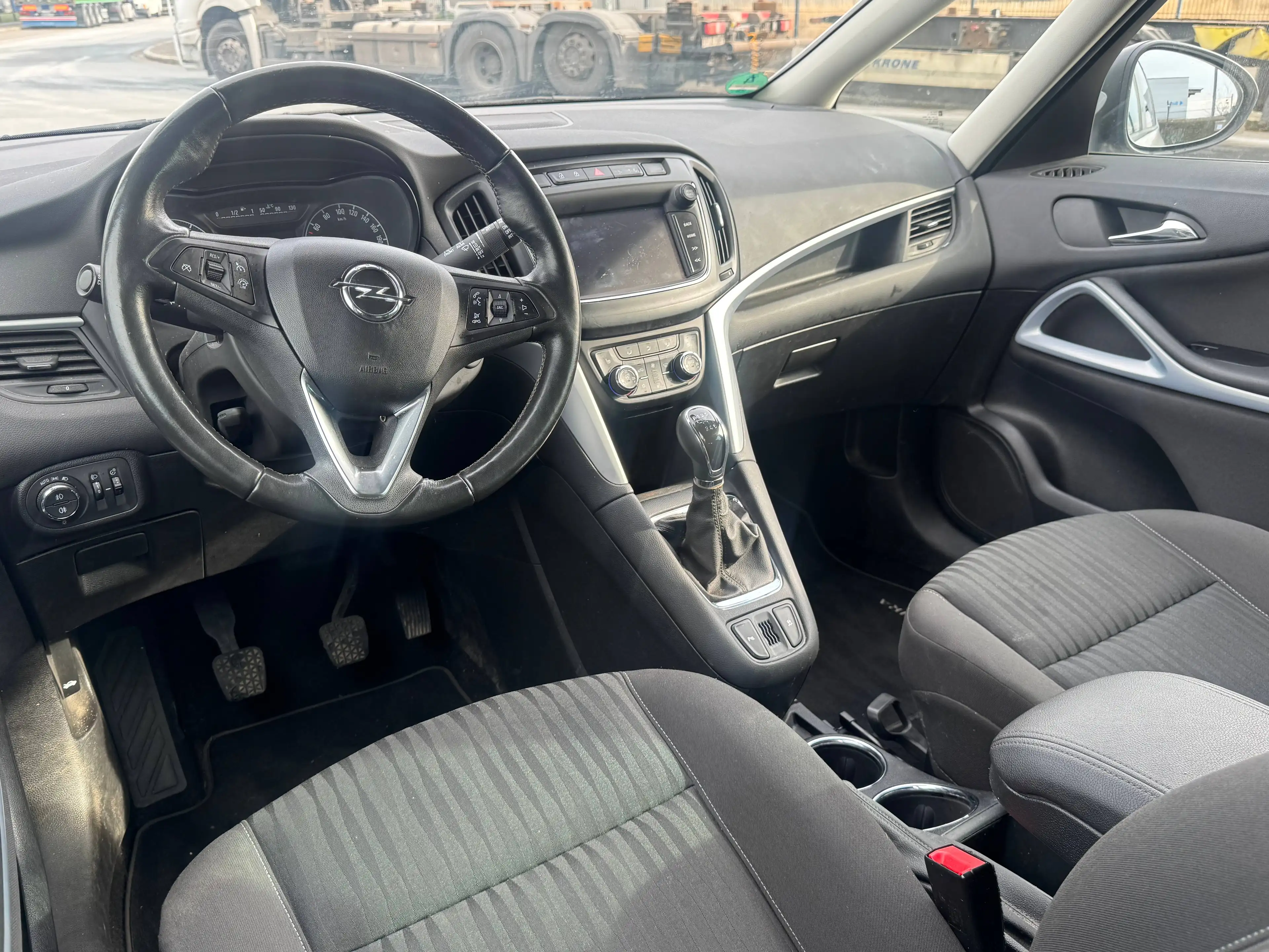Opel Zafira C Active Inspektion&TÜV&Bremse NEU NAVI 7-Sitzer — photo 11