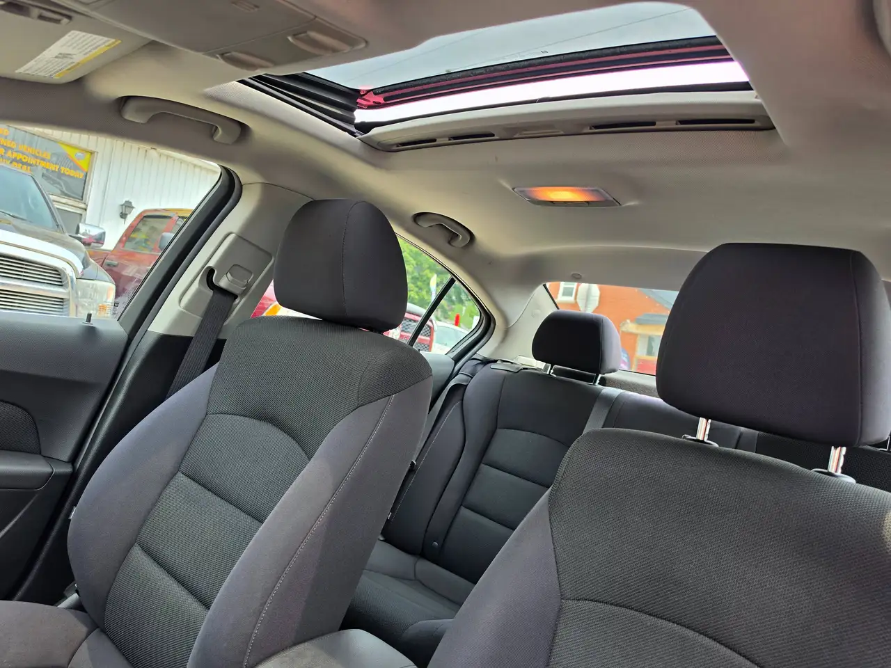 Chevrolet Cruze photo Chevrolet Cruze