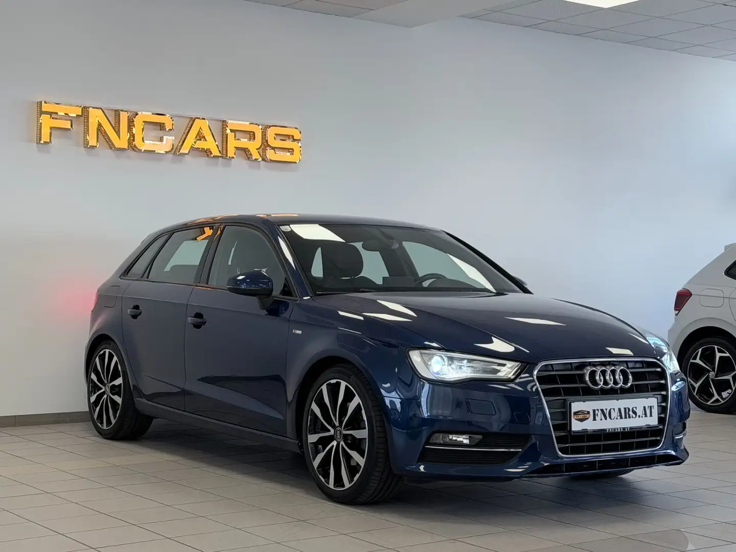 Audi A3 SB 1,4 TFSI COD Ambition COD COD Attraction Blau - 1