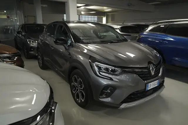 Renault Captur view 9