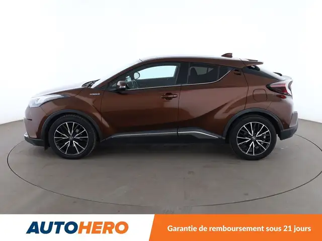 Toyota C-HR view 3