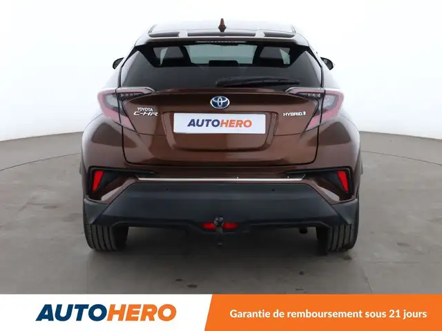 Toyota C-HR view 5