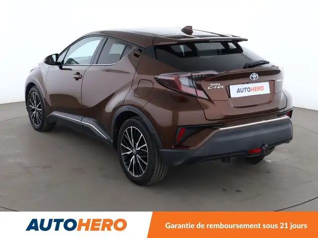 Toyota C-HR view 4