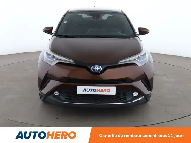 Toyota C-HR view 9