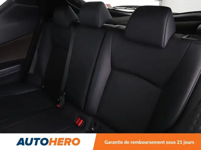 Toyota C-HR view 14