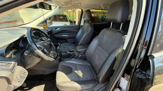 Ford Kuga view 10