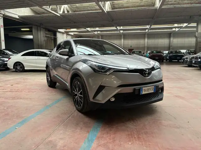 Toyota C-HR C-HR I 2016 1.2t Lounge 4wd cvt
