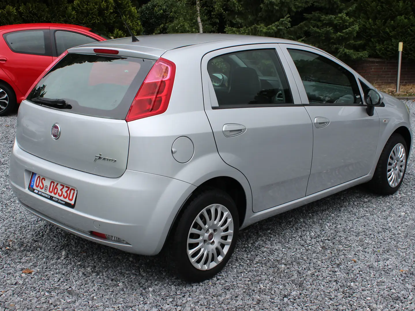 Fiat Grande Punto 1.4 8V*HU.AU.NEU*Finanzierung* Argent - 2