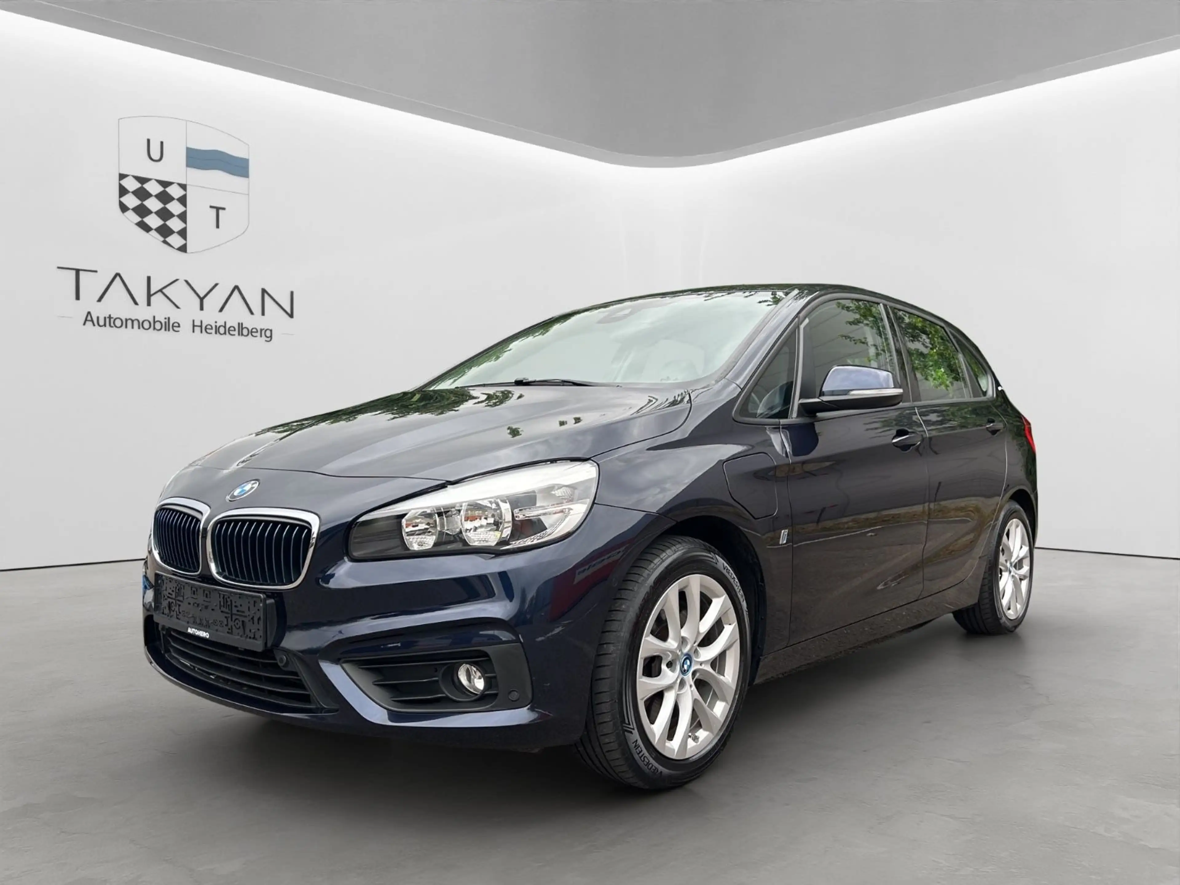 BMW 225 xe Advantage /PDC/Sitzheiz