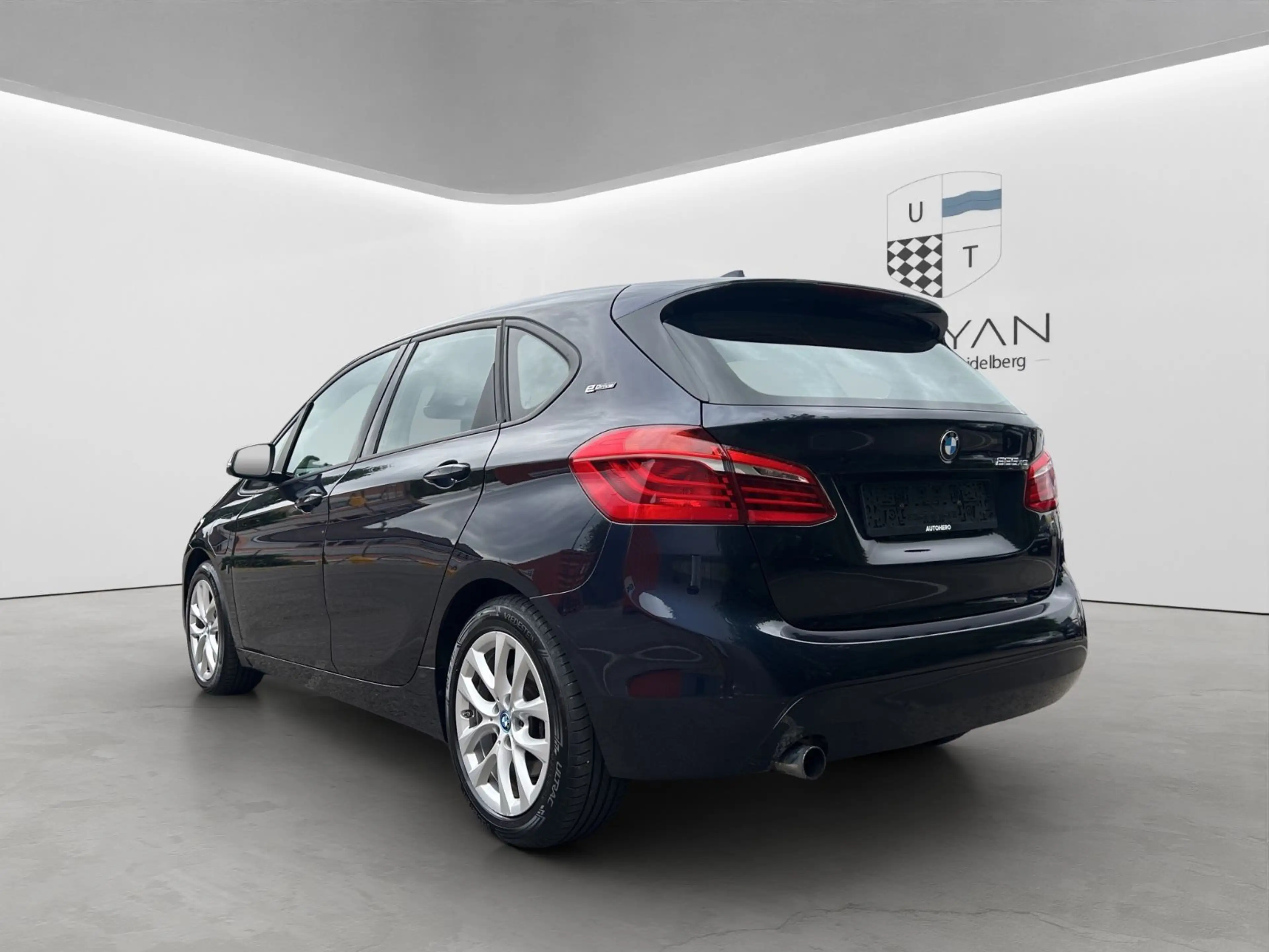 BMW 225 xe Advantage /PDC/Sitzheiz — photo 5