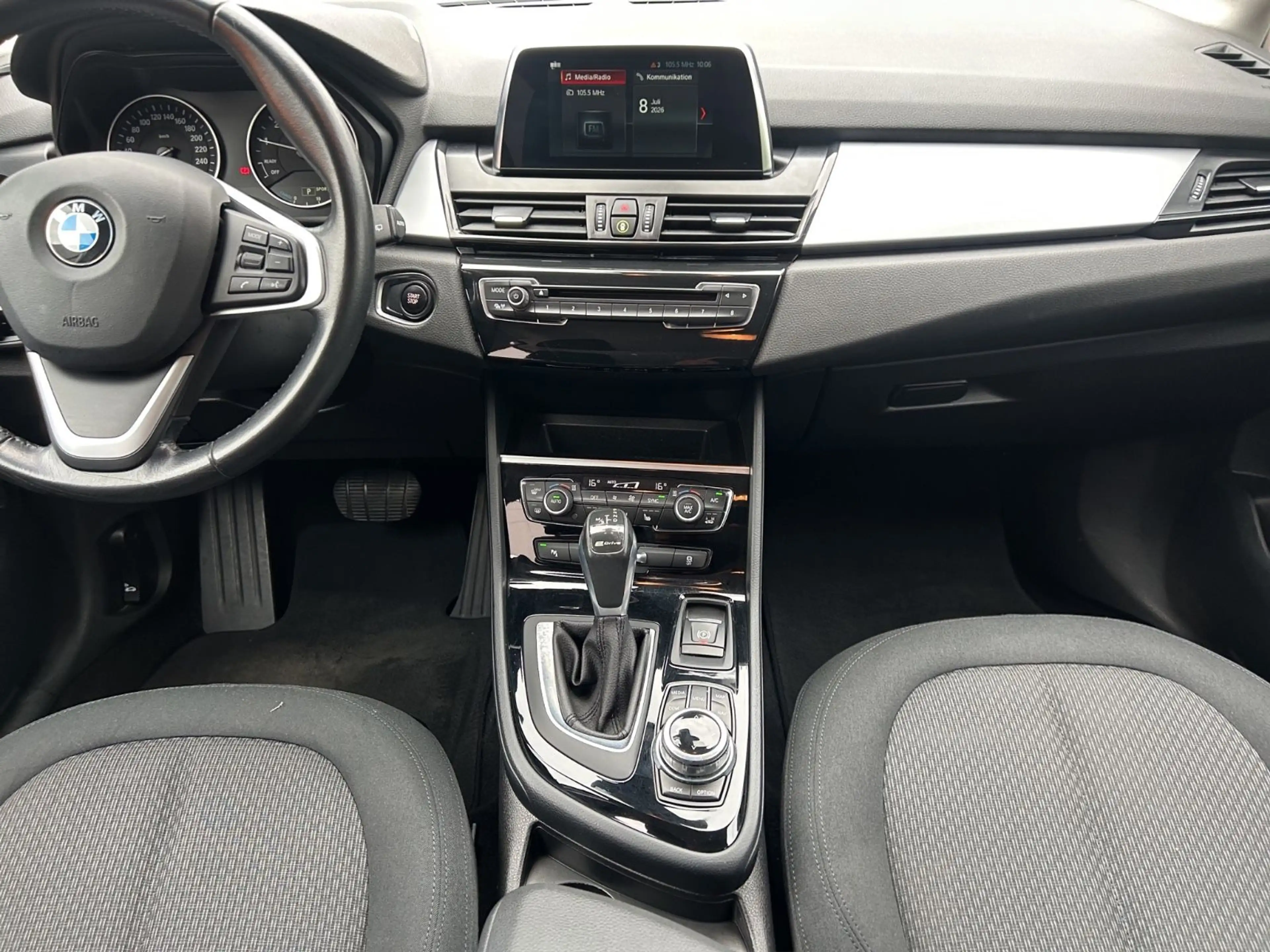 BMW 225 xe Advantage /PDC/Sitzheiz — photo 10