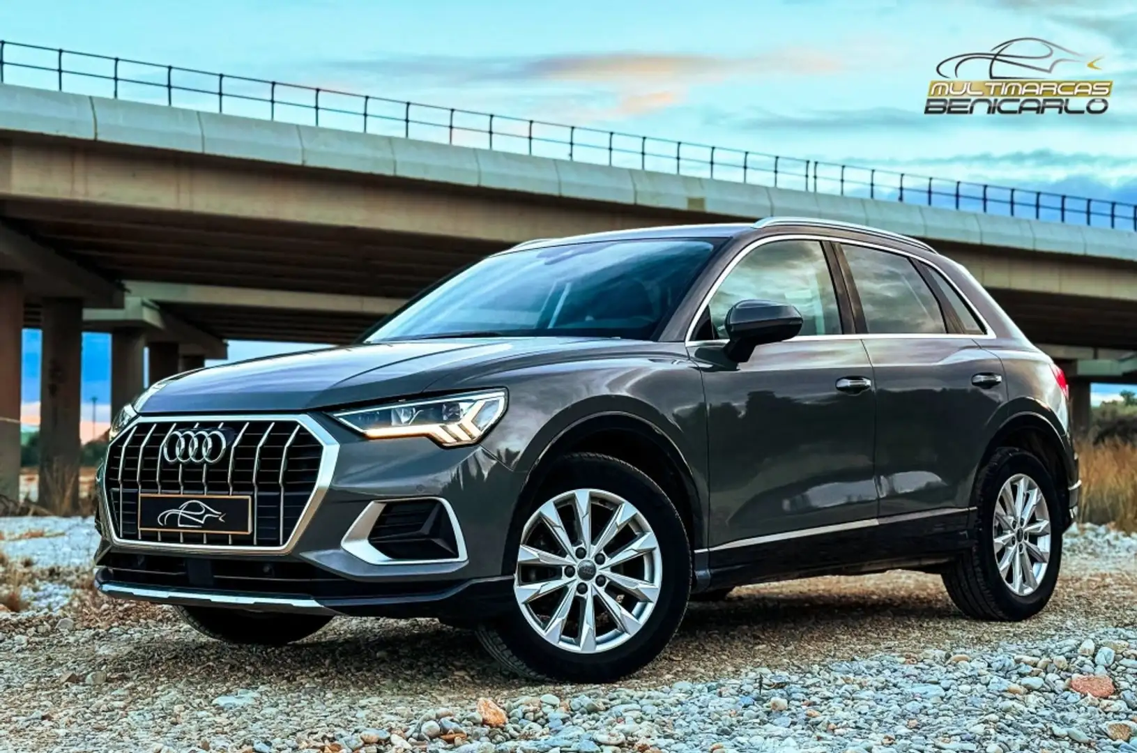 Audi Q3 35 TFSI Advanced Gris - 1