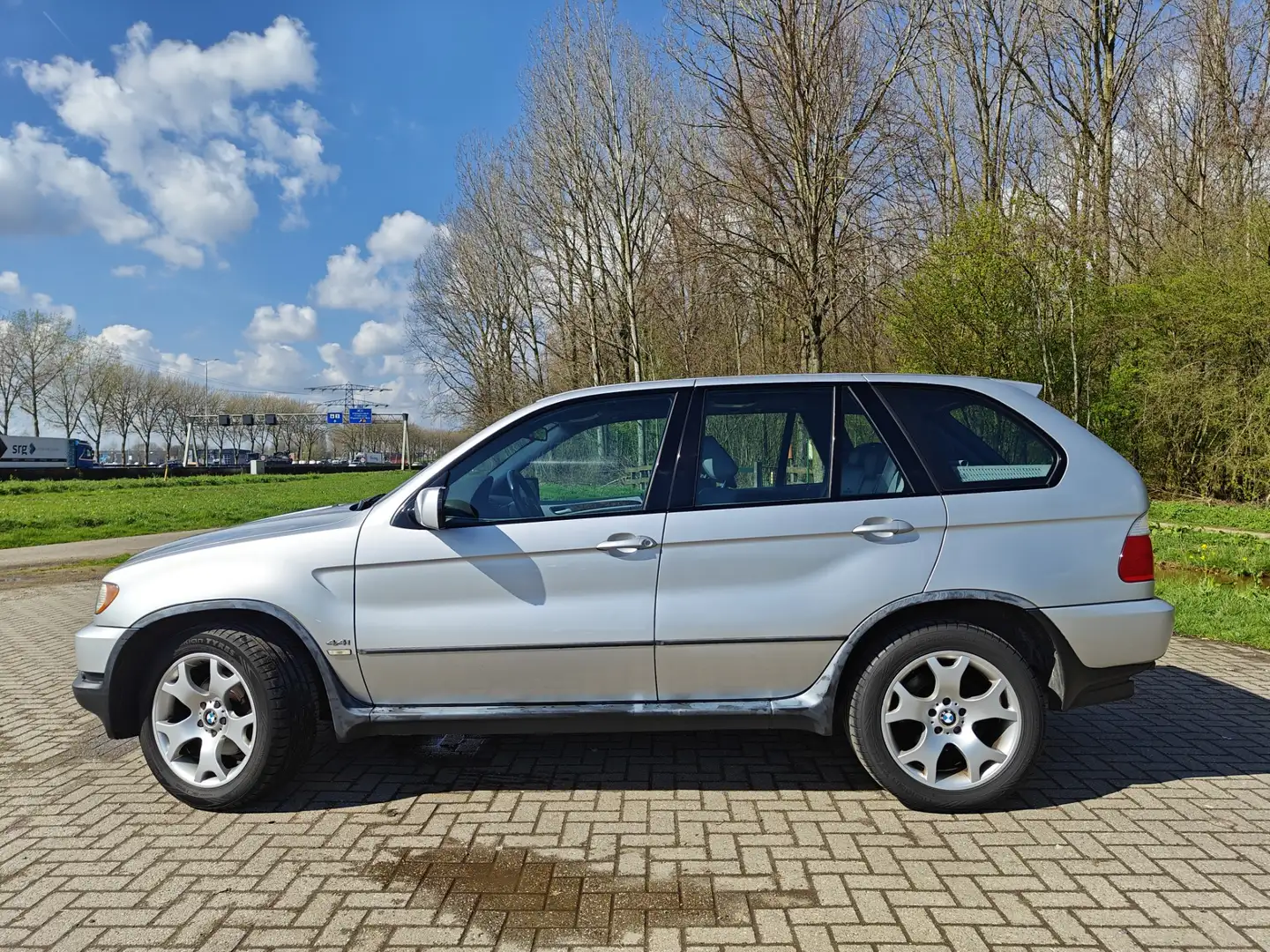 BMW X5 4.4i LPG/BENZINE Grijs - 2