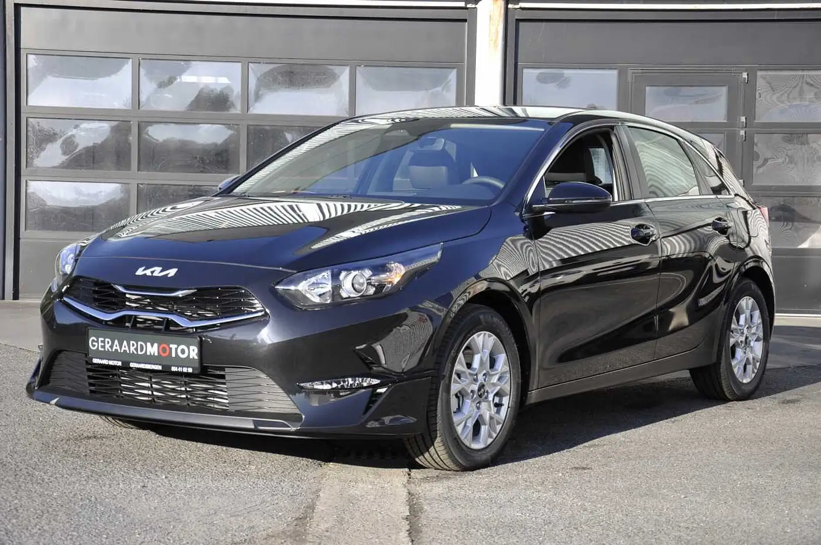 Kia Ceed / cee'd - 2022 1.0 T-GDi Pulse ISG Zwart - 1