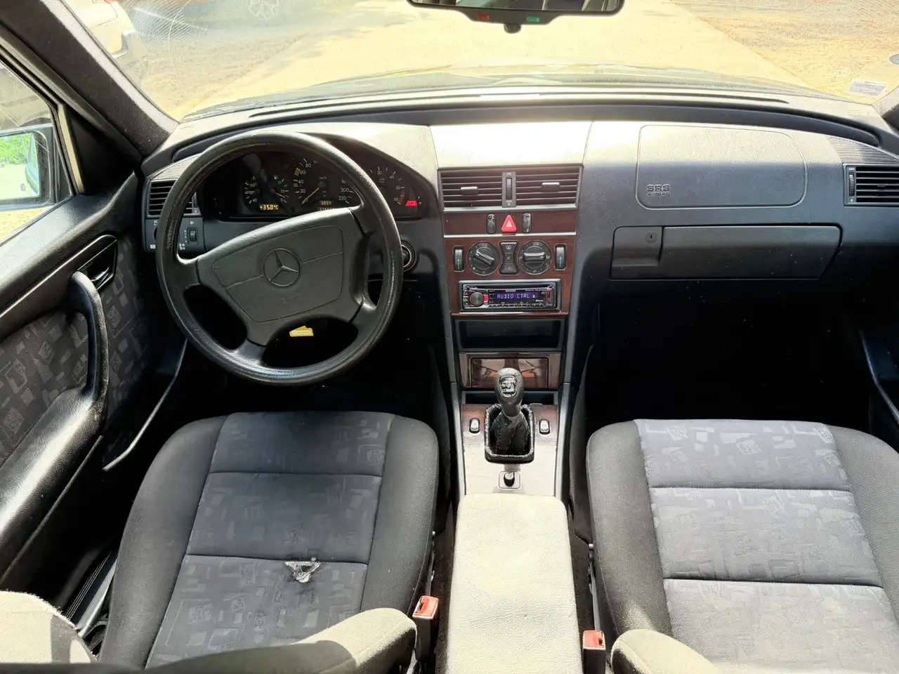 Mercedes-Benz C 220D CLASSIC, foto 9