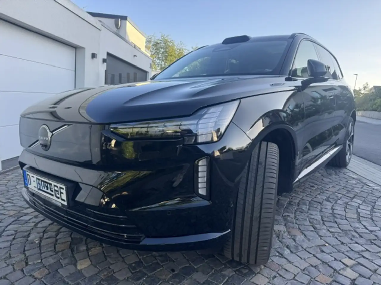 Volvo EX90