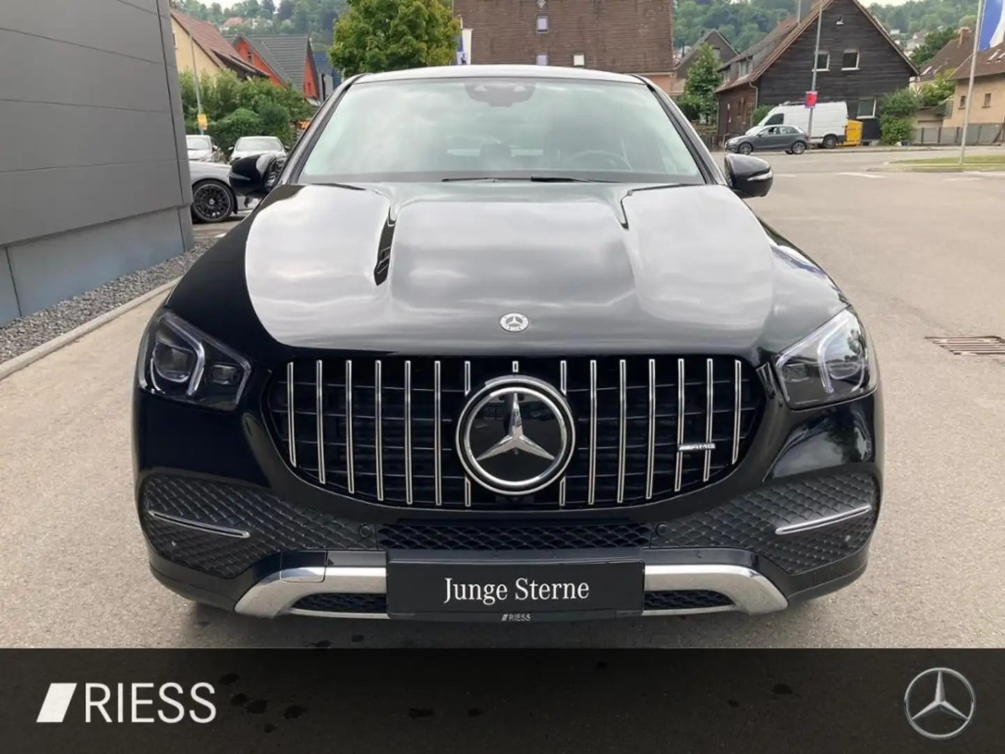 Mercedes-Benz GLE 350 e 4M Cp AHK HUD 360 FAHRASSIS PANO LEDER Negru - 2