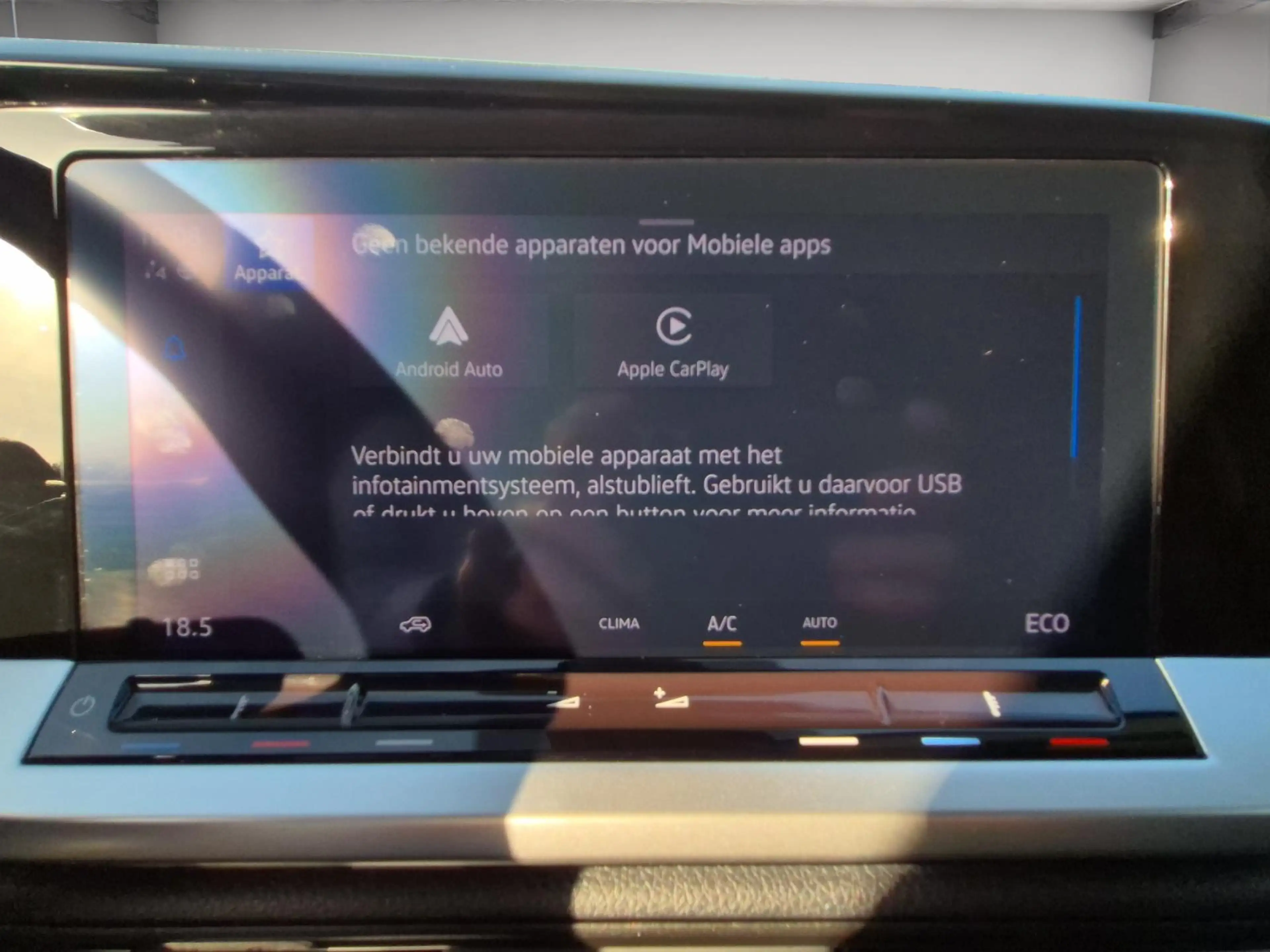 Ford Transit Connect 1.5 EcoBoost PHEV L2 Limited — photo 22