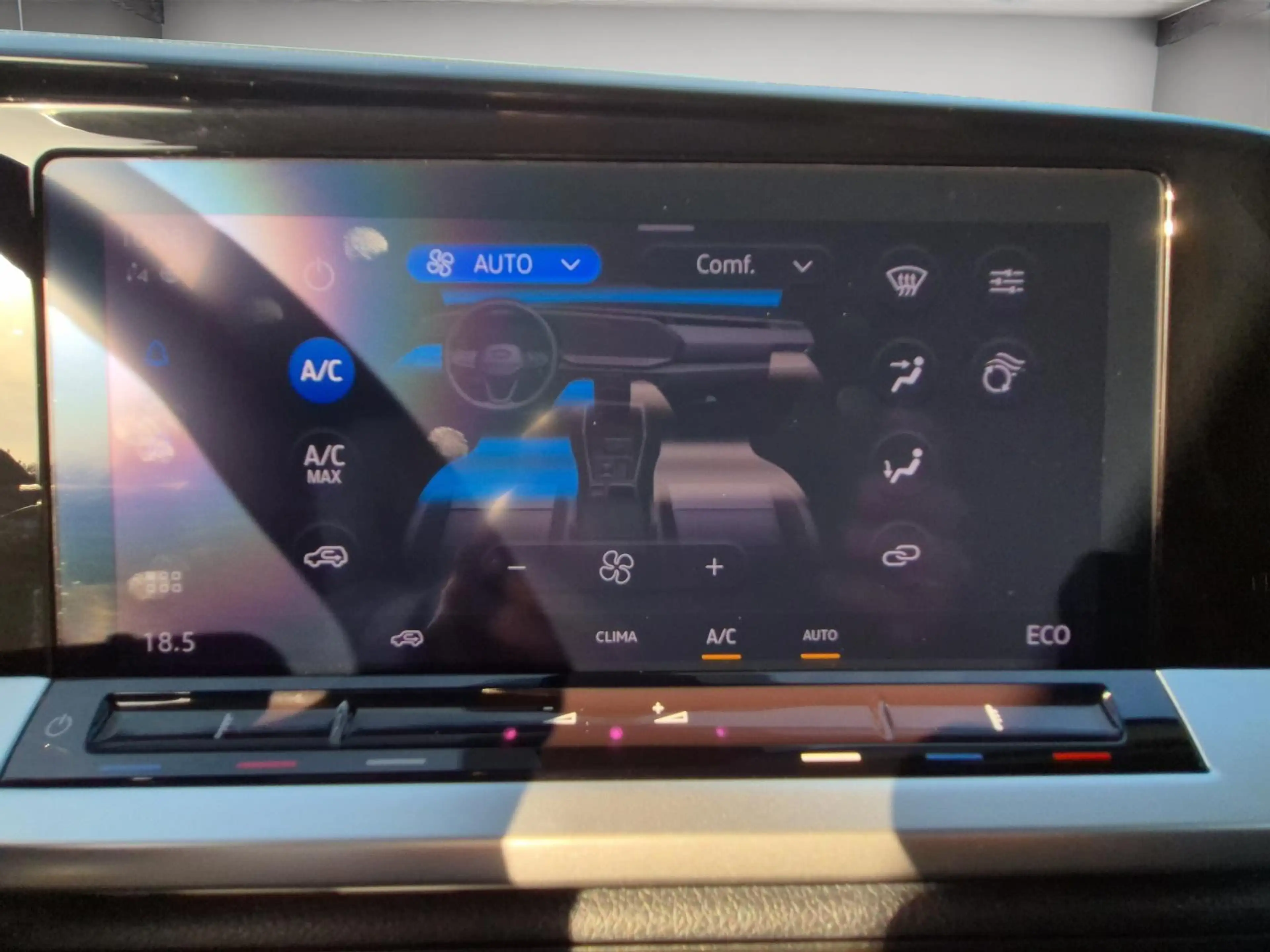 Ford Transit Connect 1.5 EcoBoost PHEV L2 Limited — photo 24