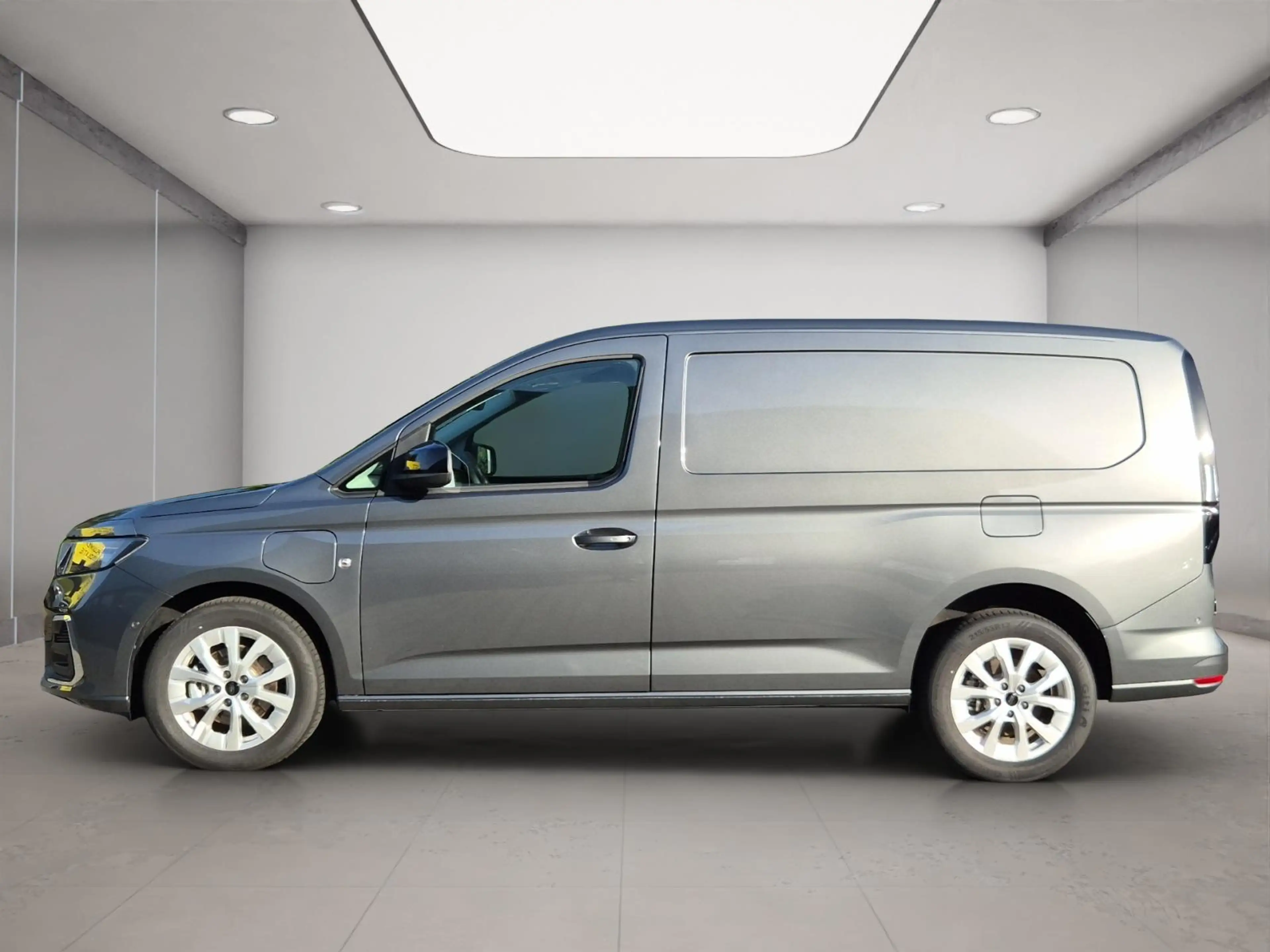 Ford Transit Connect 1.5 EcoBoost PHEV L2 Limited — photo 5