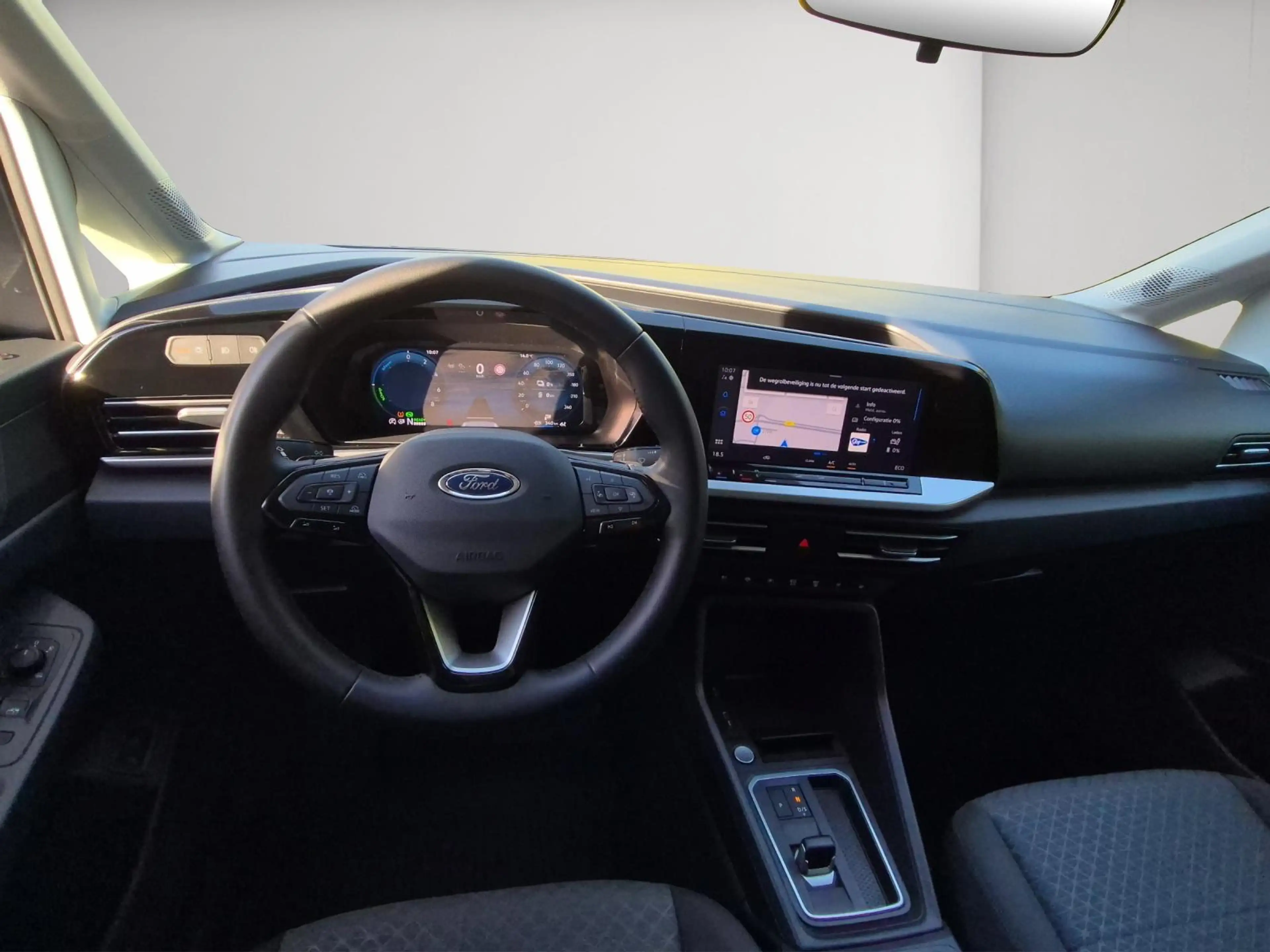 Ford Transit Connect 1.5 EcoBoost PHEV L2 Limited — photo 19