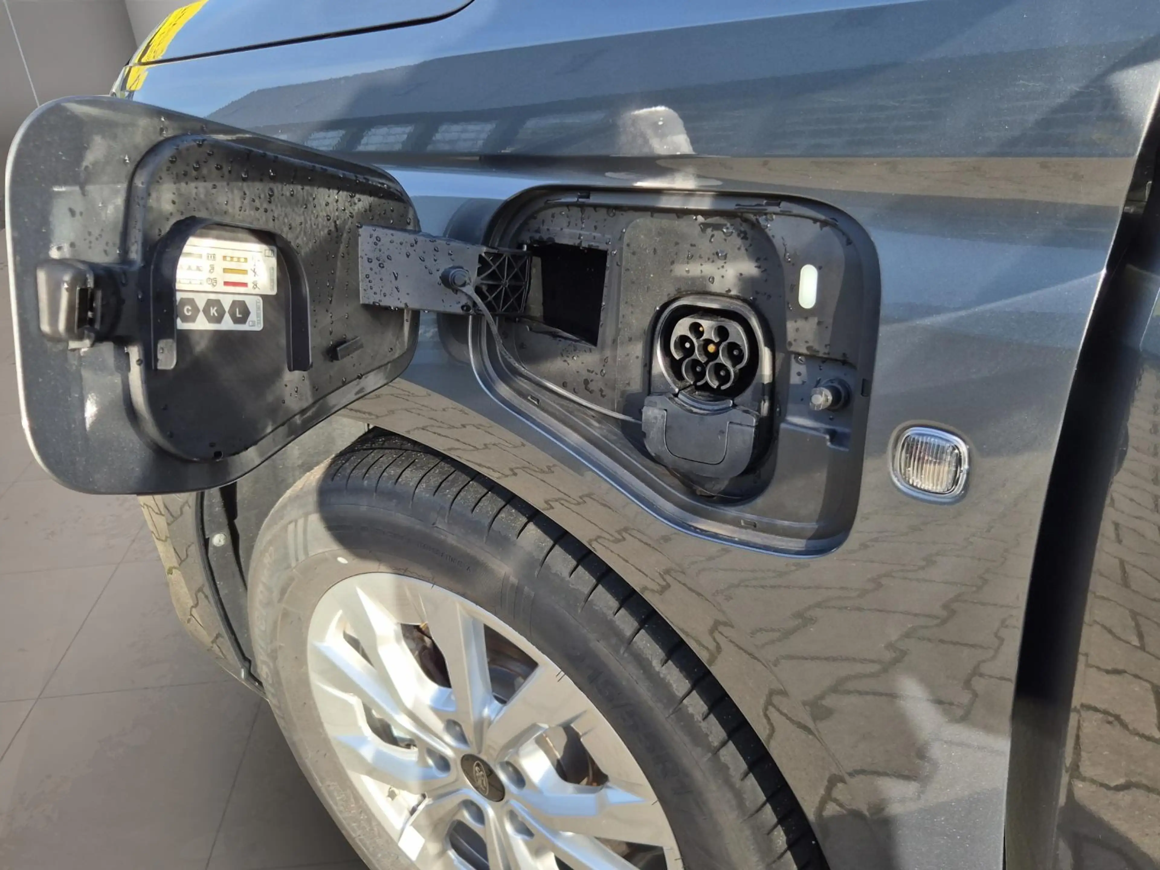 Ford Transit Connect 1.5 EcoBoost PHEV L2 Limited — photo 33