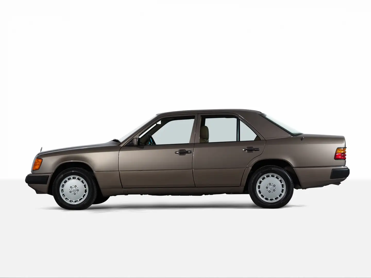 Mercedes-Benz E 300 300 E 4Matic Brun - 2