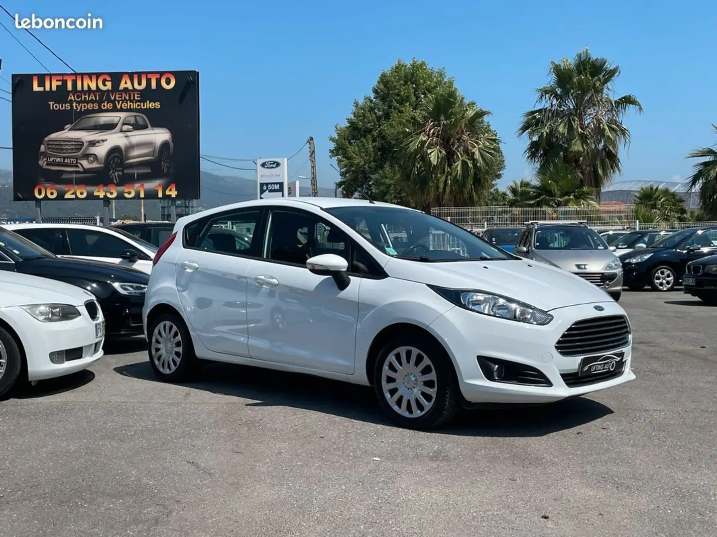 Ford Fiesta 1.0 EcoBoost 100ch Start&Stop Titanium Blanc - 2
