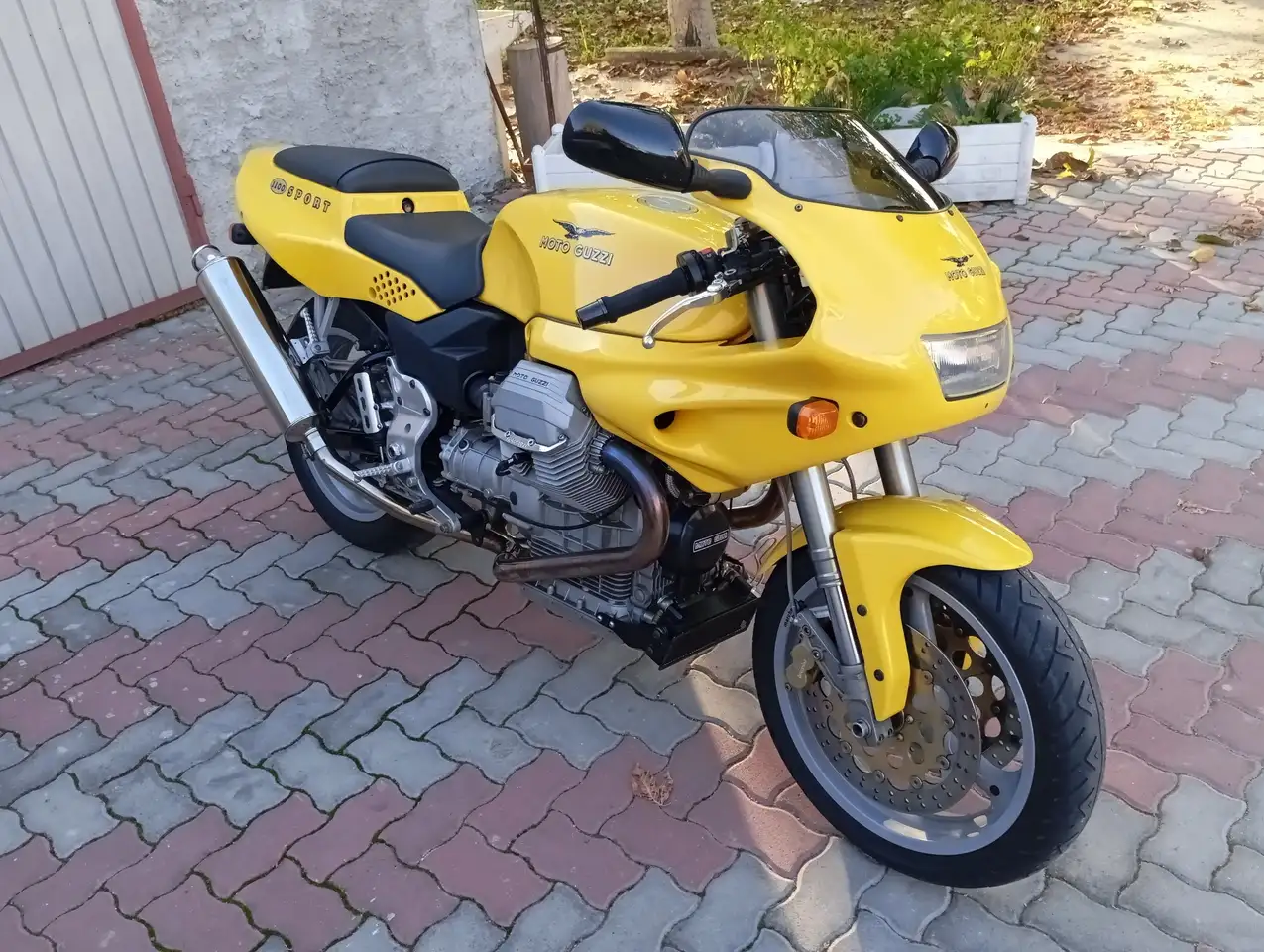 Moto Guzzi 1100 Sport