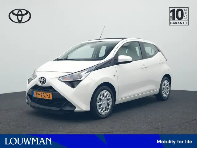 Toyota Aygo 1.0 VVT-i X-Play Cabrio | Apple Carplay -/ Android