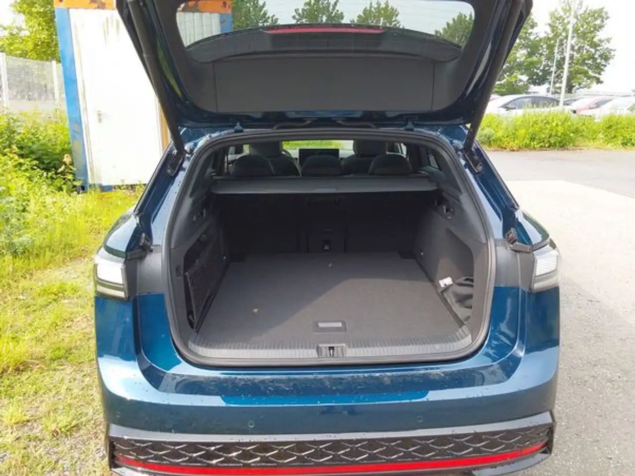 Volkswagen ID.7 GTX Tourer 4MOTION 250 kW (340 PS) 86 kWh 1-Gan..., миниатюра 9